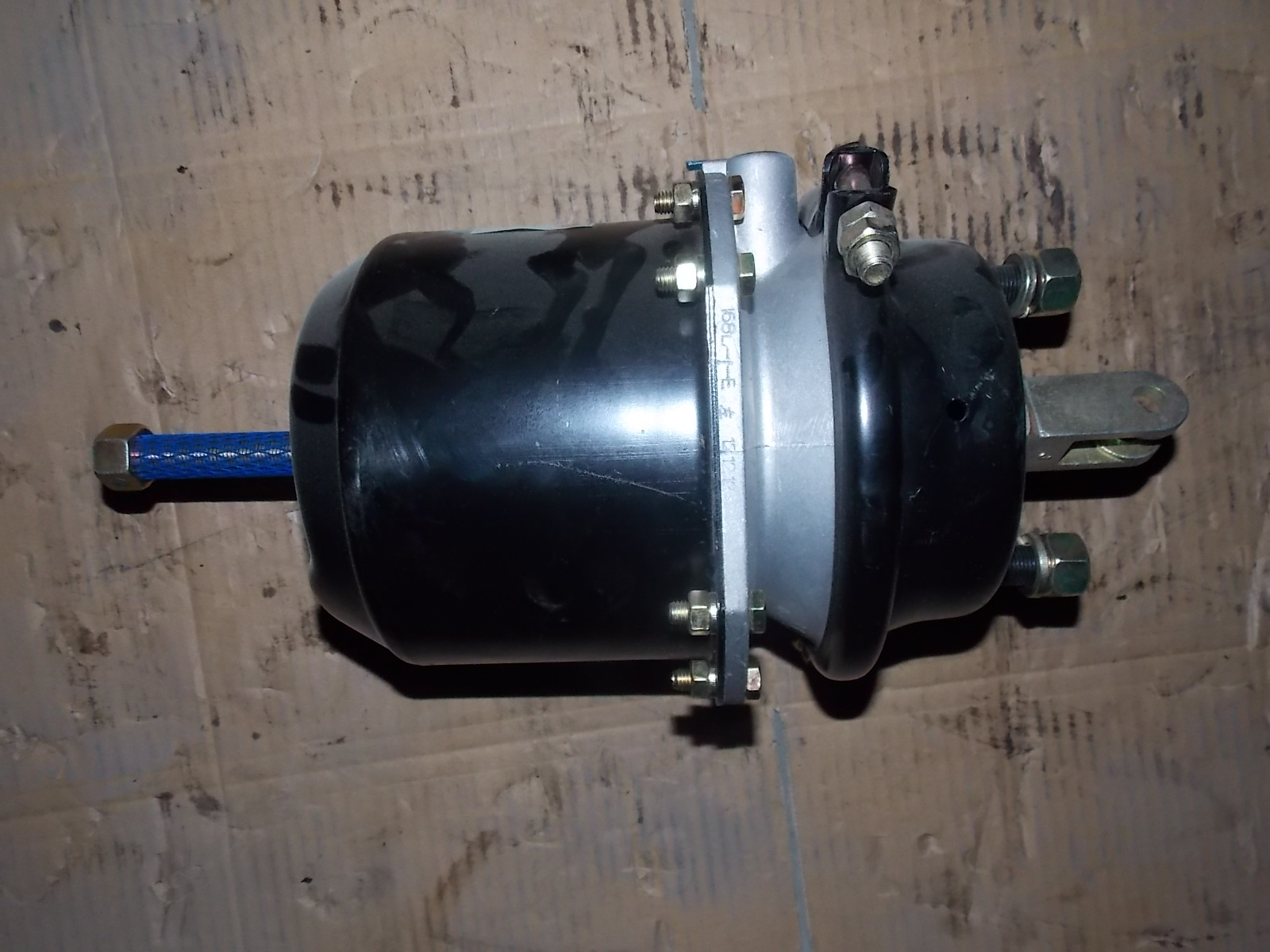 Brake air chamber assembly-left-2