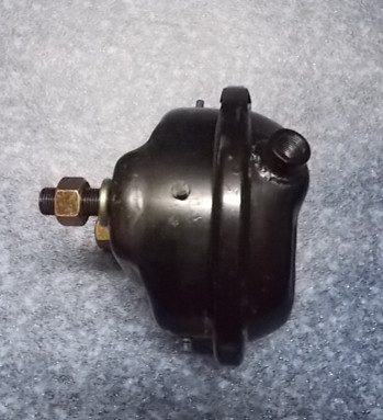 Воздушная камера переднего тормоза в сборе слева-1