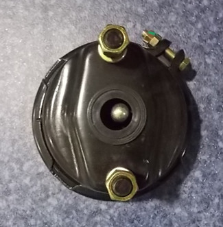 Front brake air chamber assembly-right