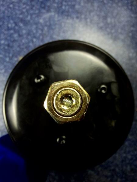 Воздушная камера заднего тормоза в сборе — слева; одомашненный