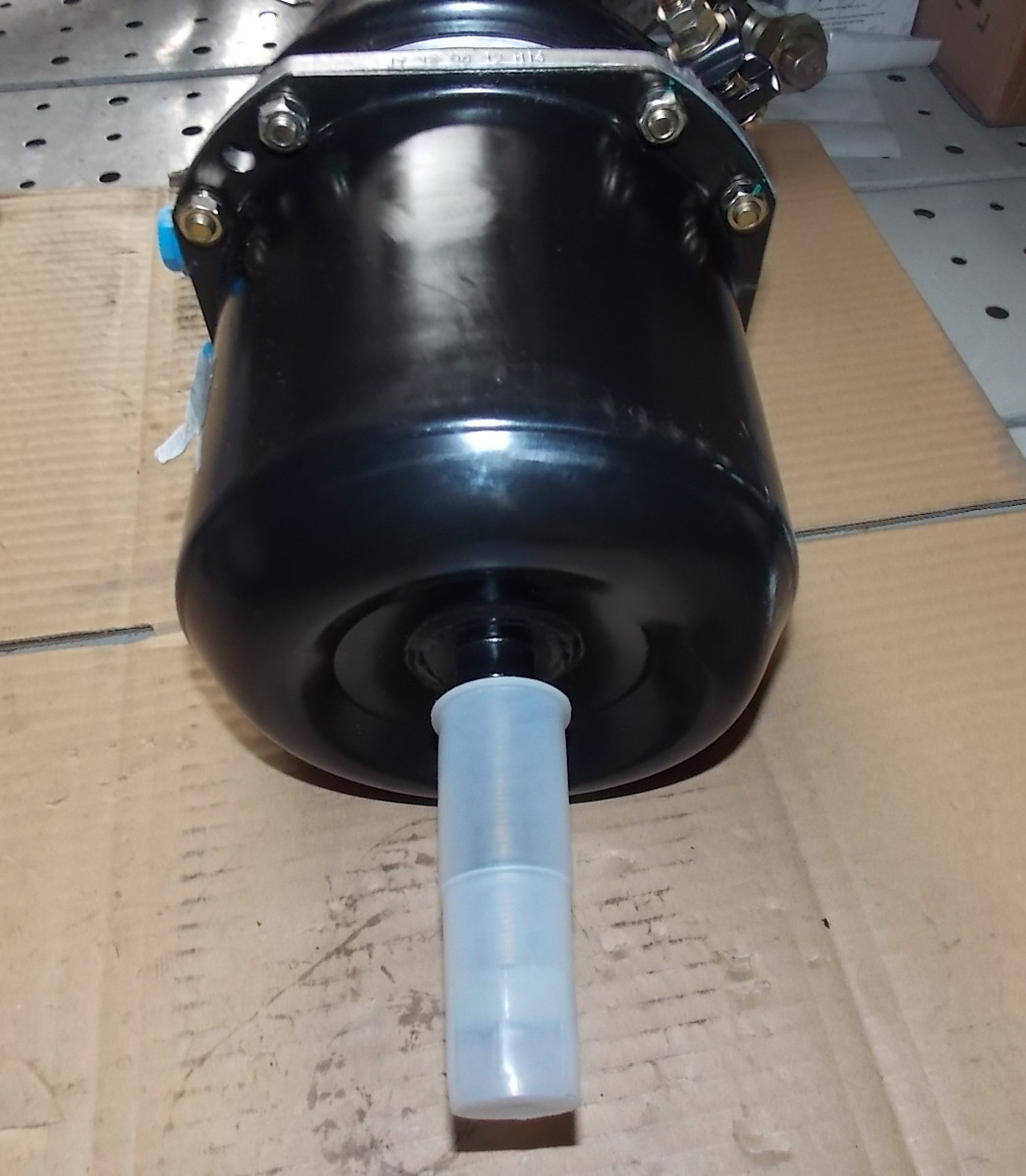 Rear brake air chamber assembly-left; 24/24″-1