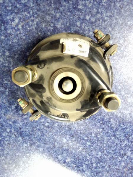 Front brake air chamber assembly-left