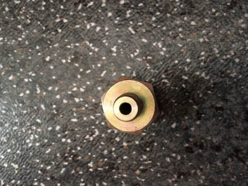 Clutch type through connector (end M10*1 card M18*1.5)-1