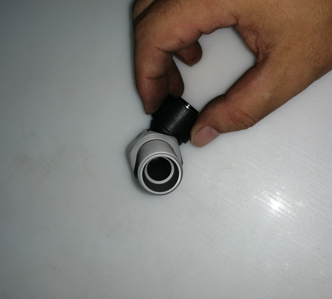 Quick plug connector, right angle, card M18 plug 12-1