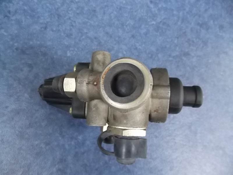 Multifunctional unloading valve-2