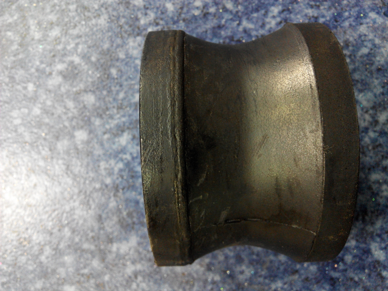 Rubber shock absorbing pad (67/φ16)