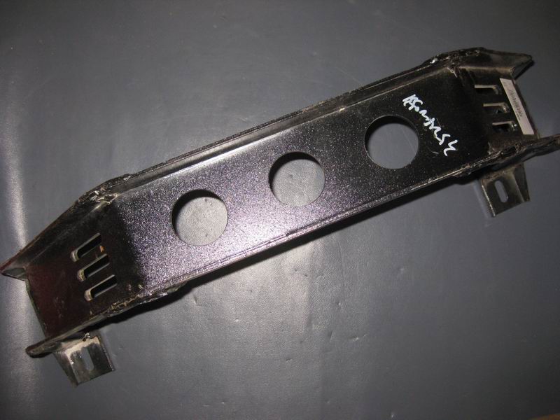 Retarder lower bracket assembly