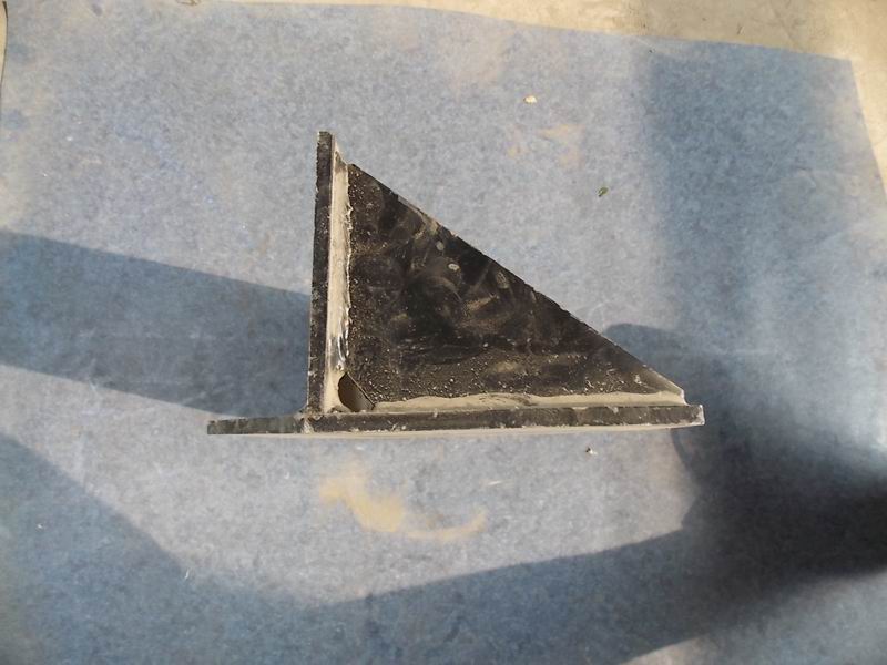 Retarder rubber pad support, horizontal structure, right side-1