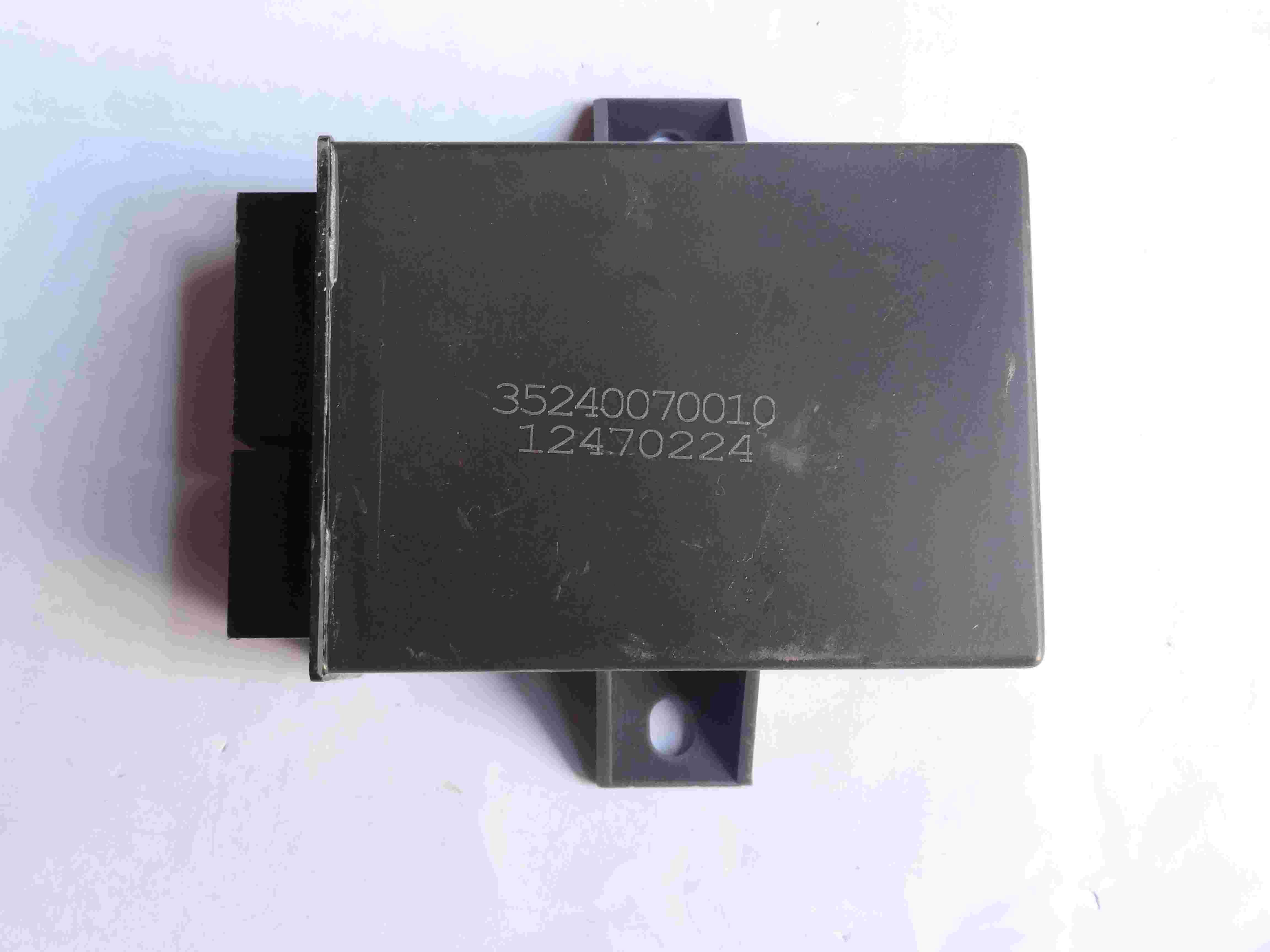 Small speed controller