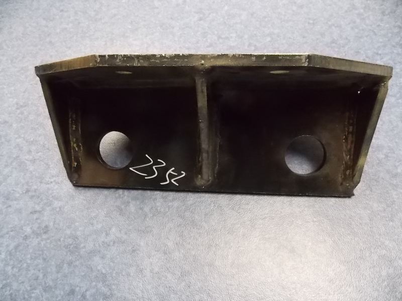 Lower right bracket of retarder-2