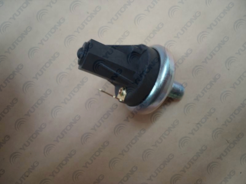 Retarder air pressure switch; first gear