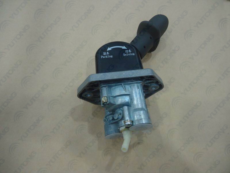 Manual control valve