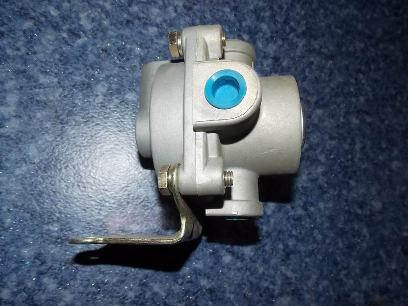 Релейный клапан