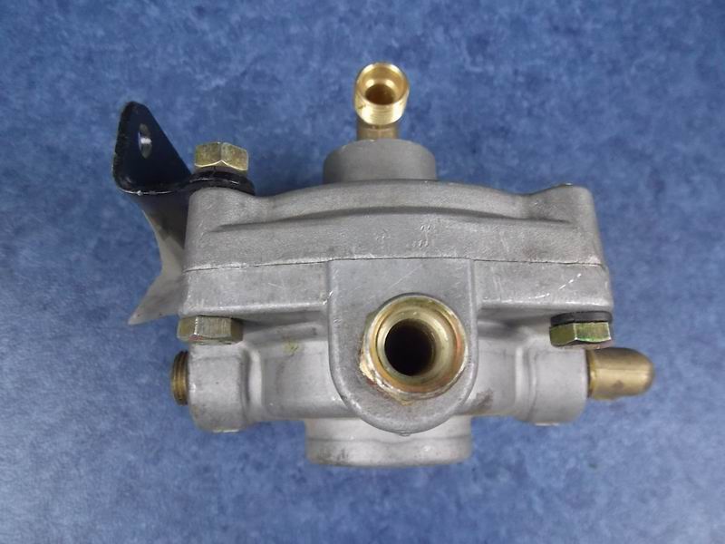 Релейный клапан-1