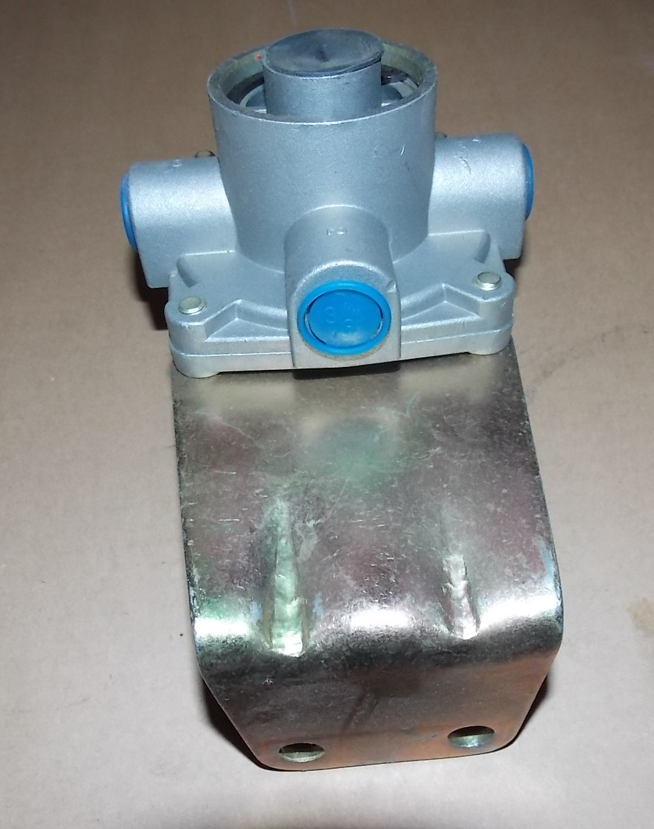 Relay valve 6710KSP3-1