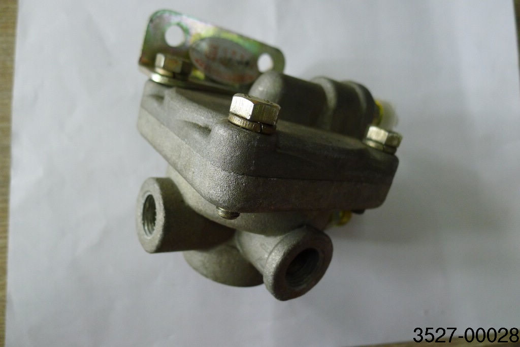 Hand brake relay valve