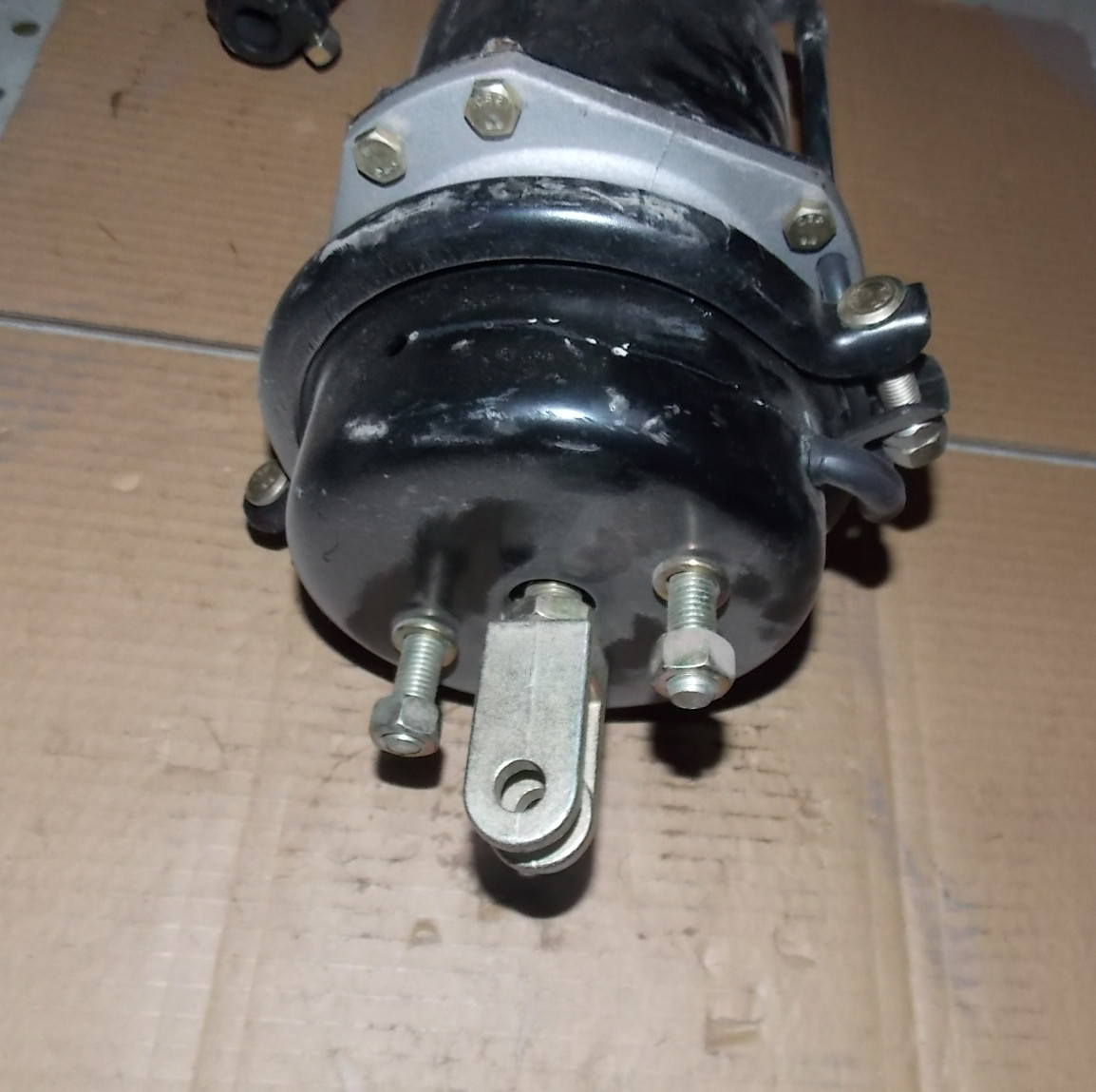 Rear brake air chamber-left;M151-1
