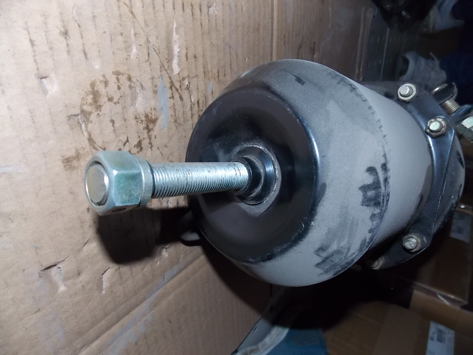 Rear brake air chamber-left;M151-2
