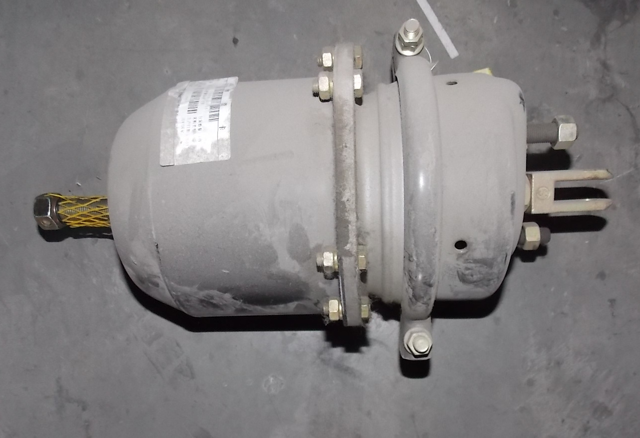 Rear brake air chamber assembly-right;16″