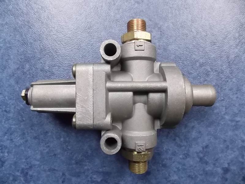Unloading valve assembly