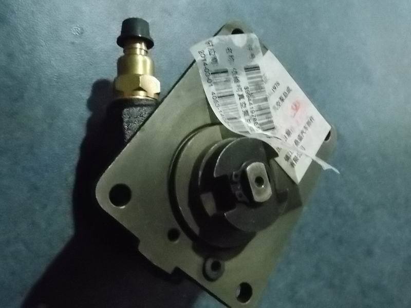 Vacuum pump-2