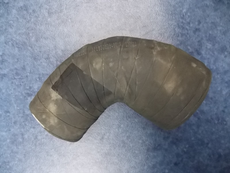 Engine air intake hose