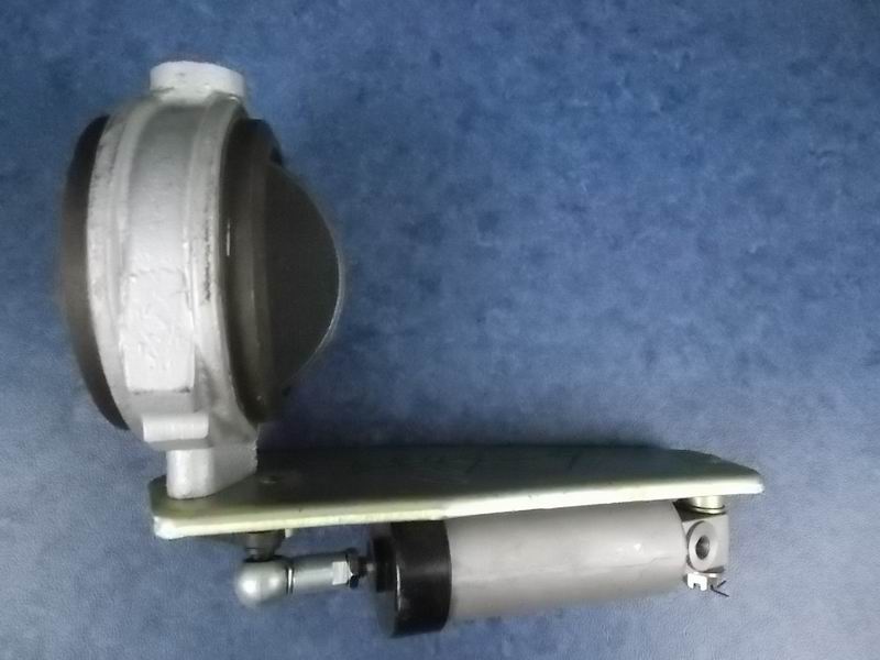 Exhaust brake valve, rear vehicle