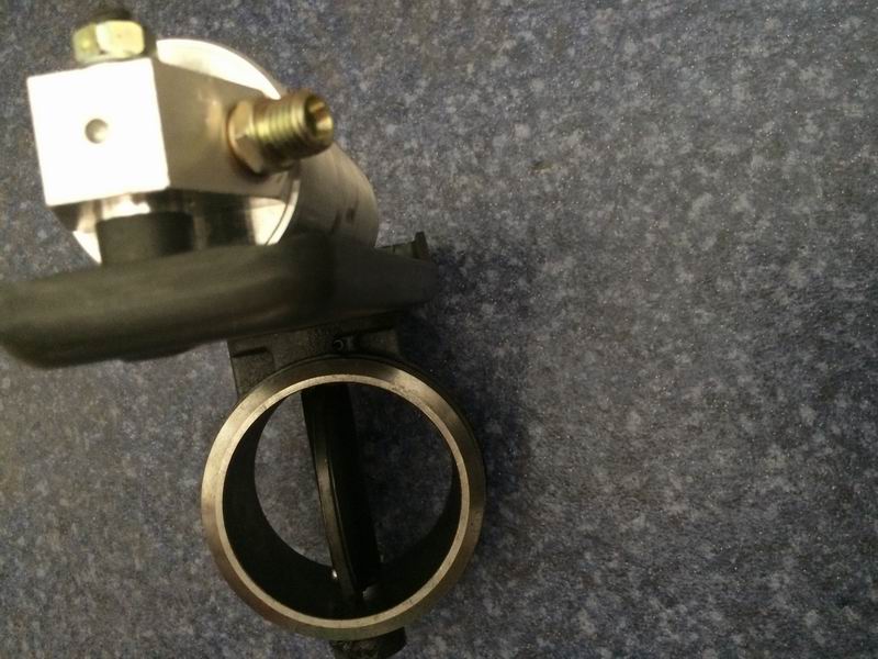 Exhaust brake butterfly valve assembly