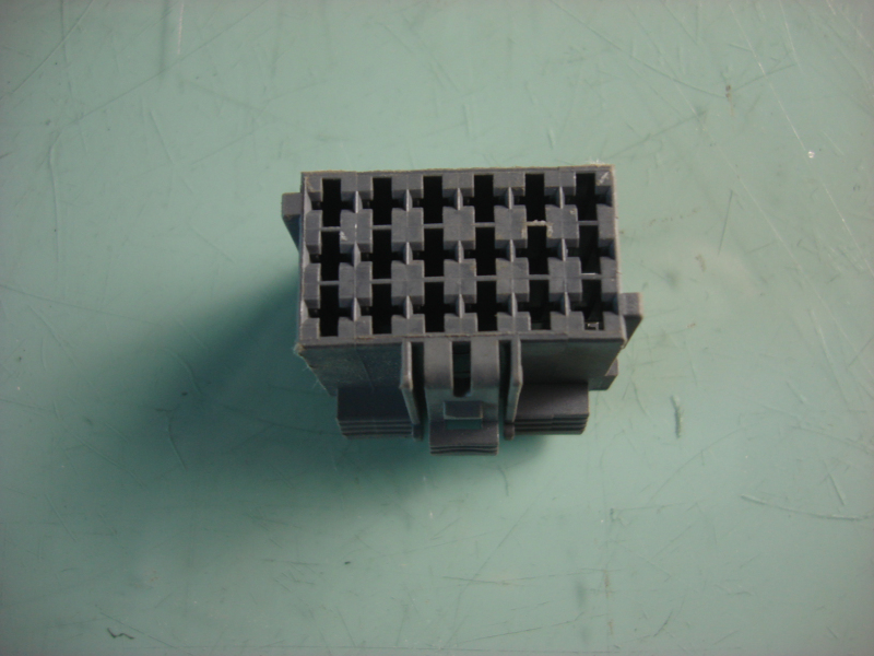 Д АБС 18 вставка с отверстием 84911-00914 РБ 46PAXLC