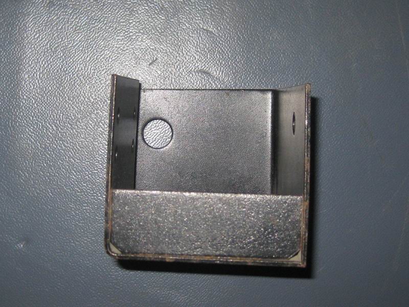 D ABS solenoid valve bracket (left rear)-1