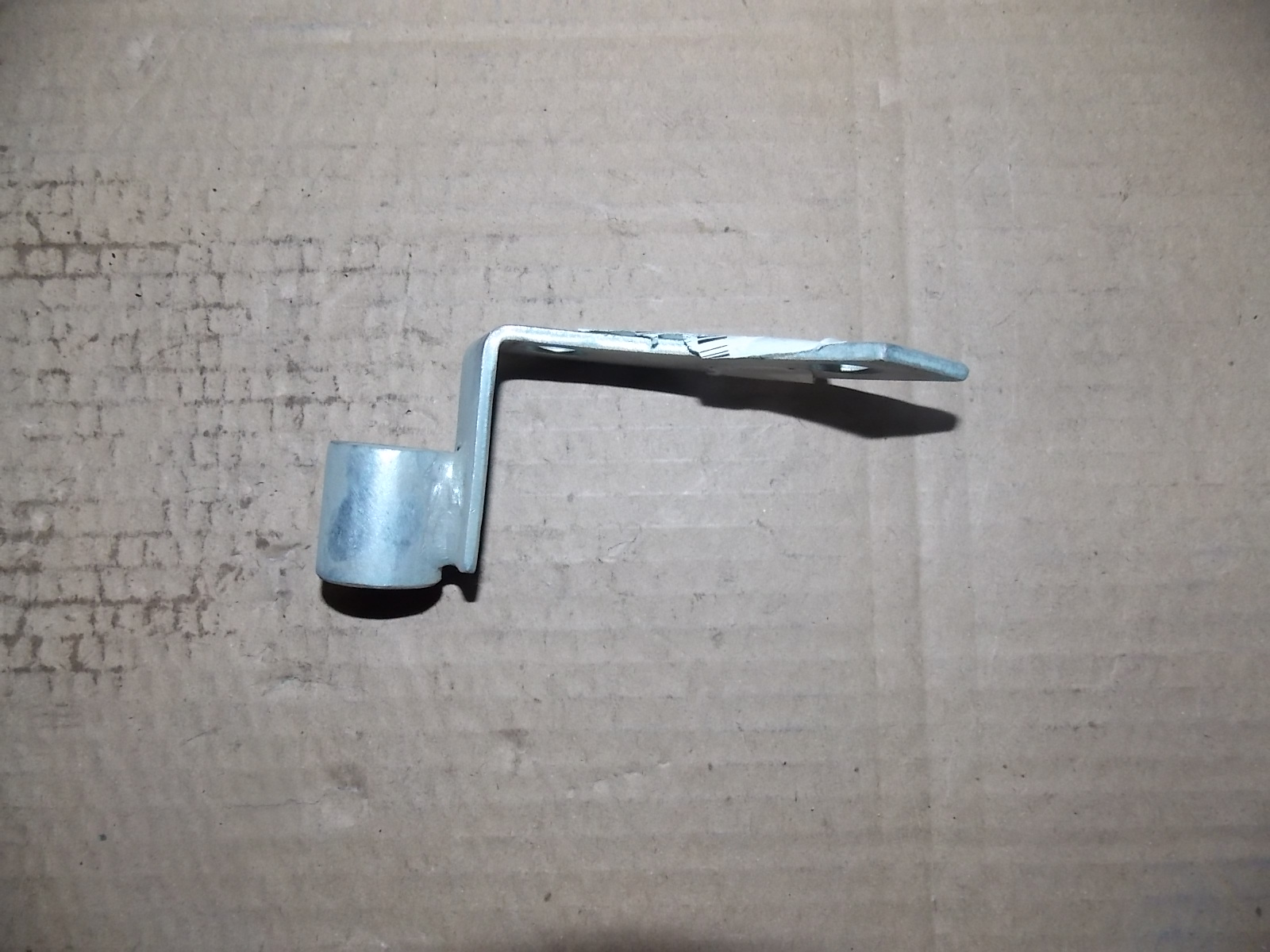 Кронштейн датчика АБС-1