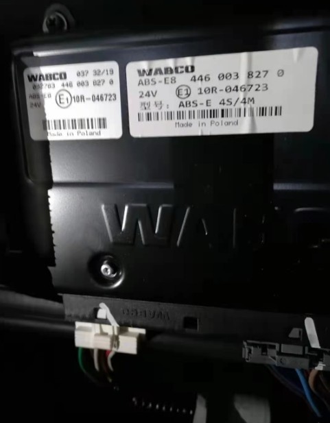 Braking system controller, 4S/4M, ASR+ESC+AEBS