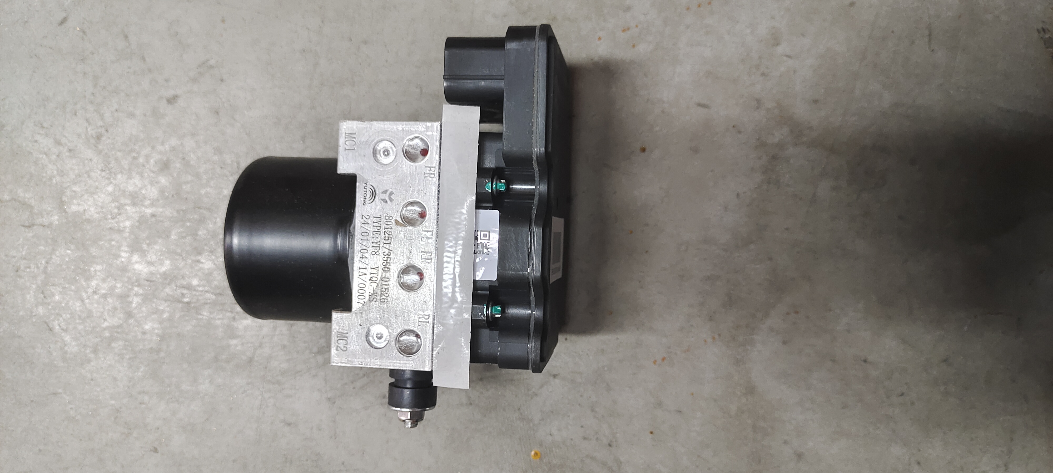 ABS actuator, 24V, passive wheel speed sensor