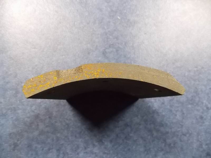 Фрикционная пластина спереди и сзади такая же, как 130 80Q11-2