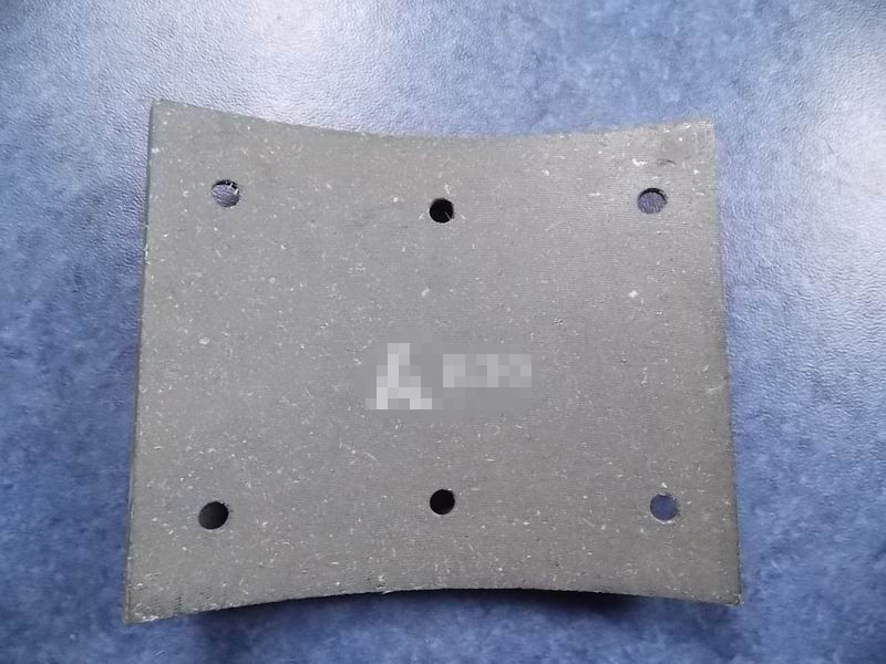 Front friction plate