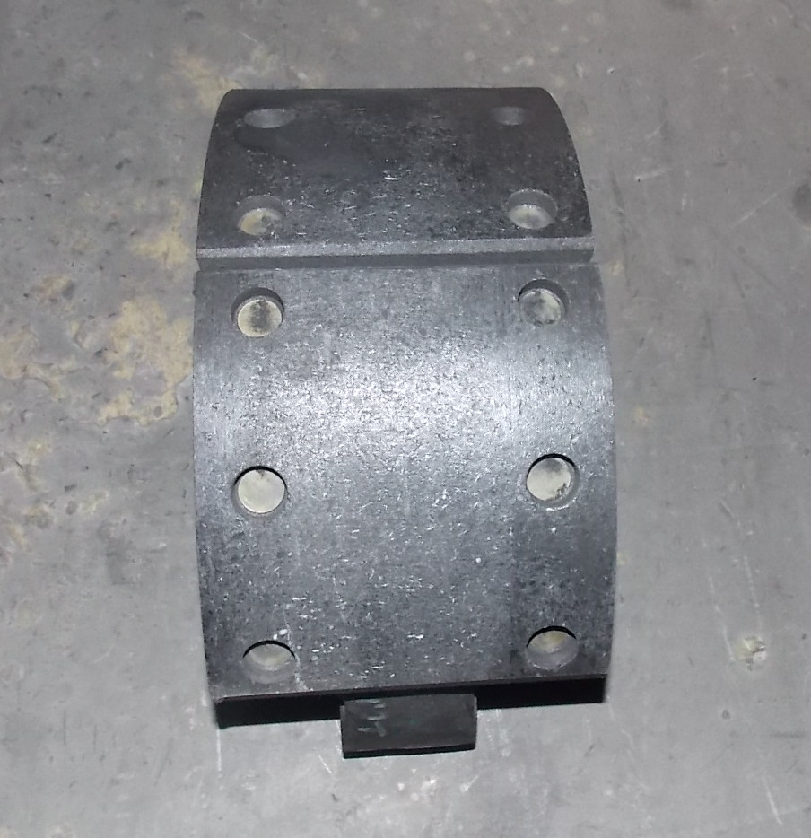 Передние тормозные колодки в сборе-2