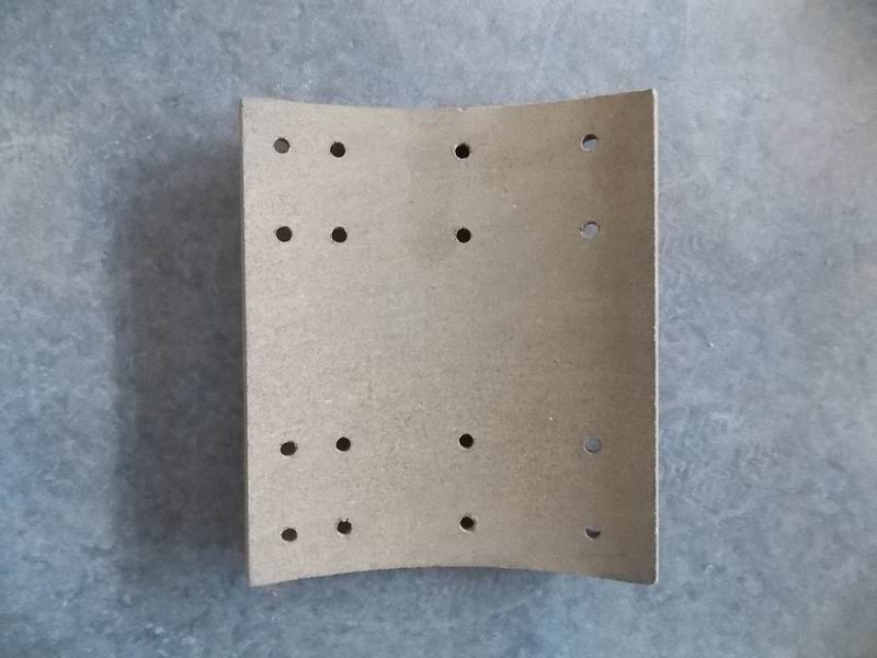 Конец с фиксированной фрикционной пластиной