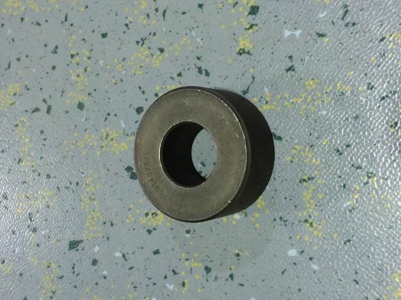 Ролик задней тормозной колодки, снимается так же, как и 3552-00851