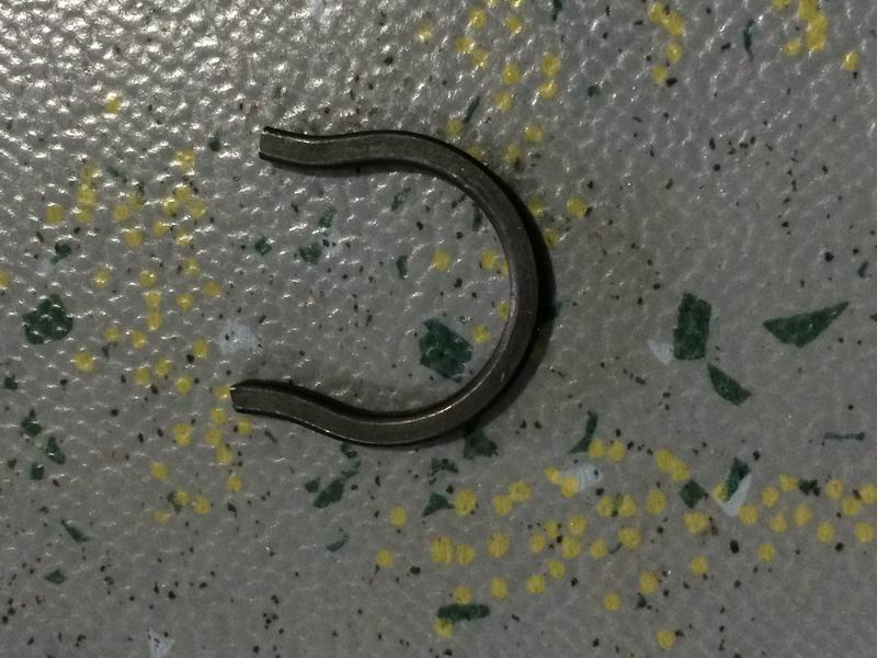 Roller shaft snap ring