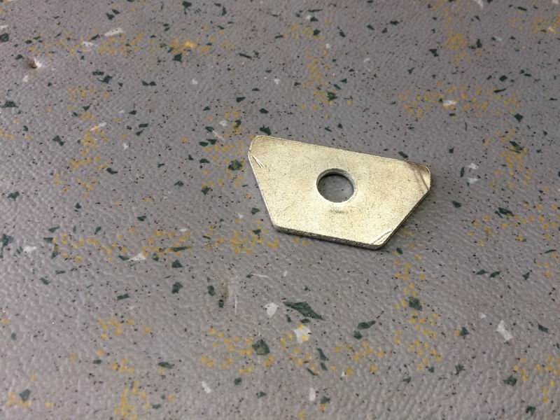 Lock plate-brake shoe shaft-1