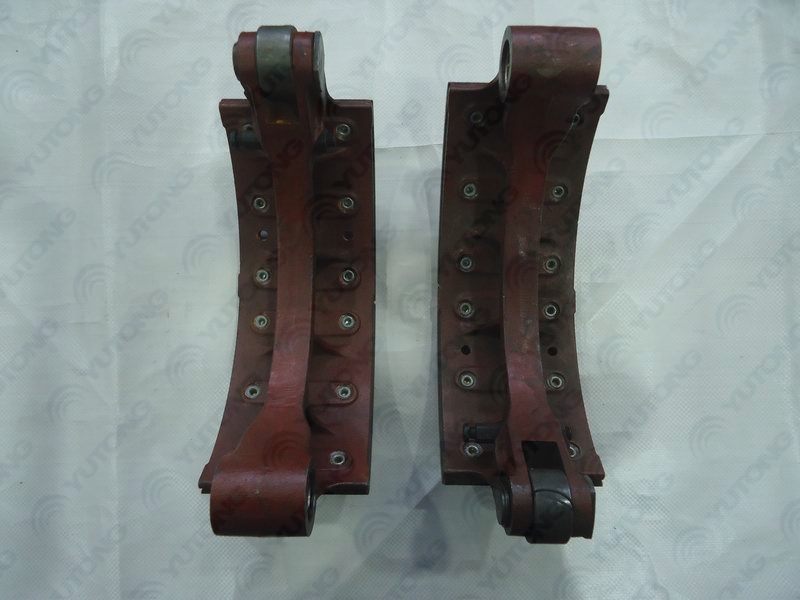 Front brake shoe assembly; 2 pieces included