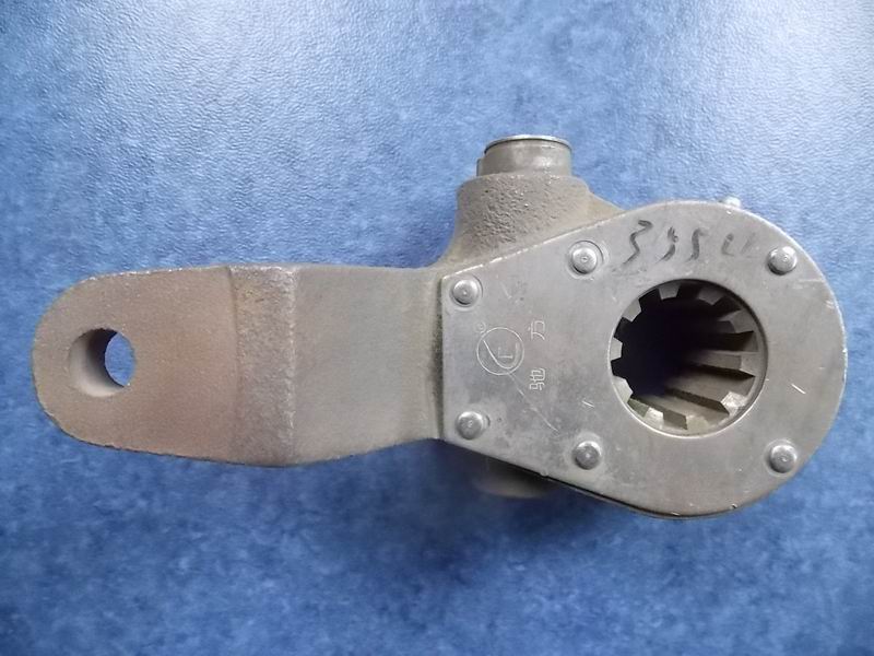 Front brake adjustment arm Left