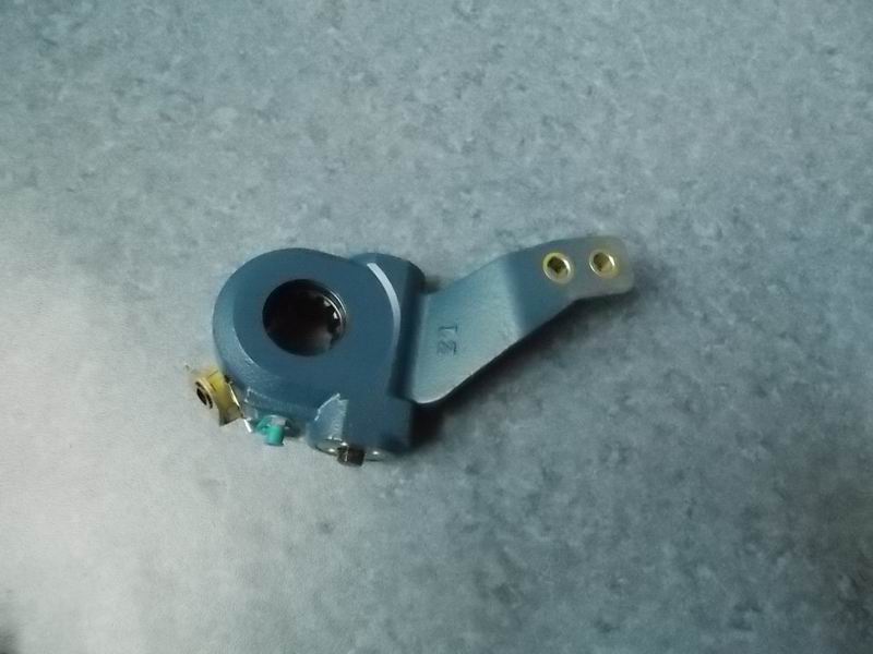 Front left automatic adjustment arm; delete the same as 3000-00153