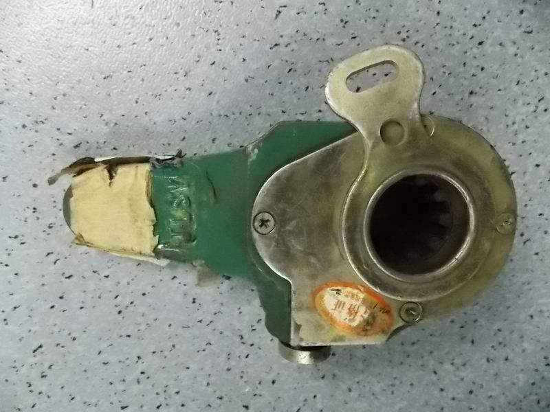 Rear brake automatic adjustment arm (right)