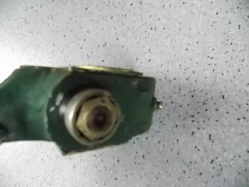 Рычаг автоматической регулировки заднего тормоза (правый)-1