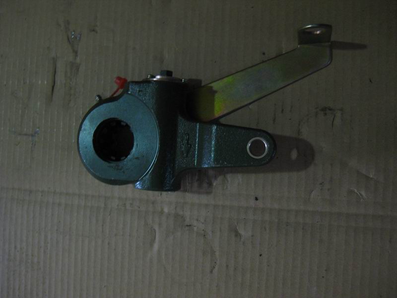 Rear left adjustment arm