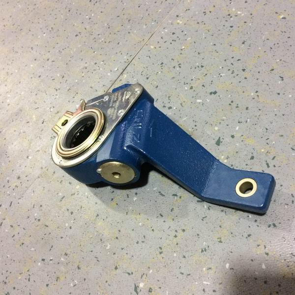 Передний левый рычаг автоматической регулировки; сплайн 14 зубы-3