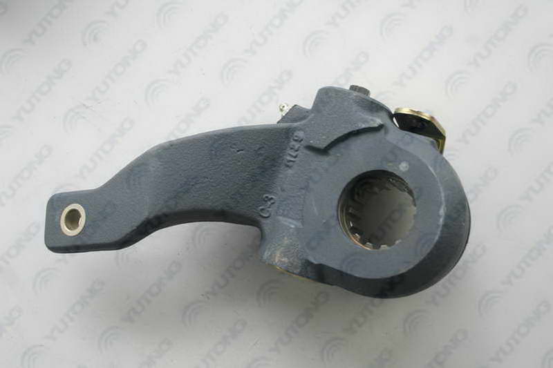 Automatic adjustment arm of the rear right; control bracket L-shaped