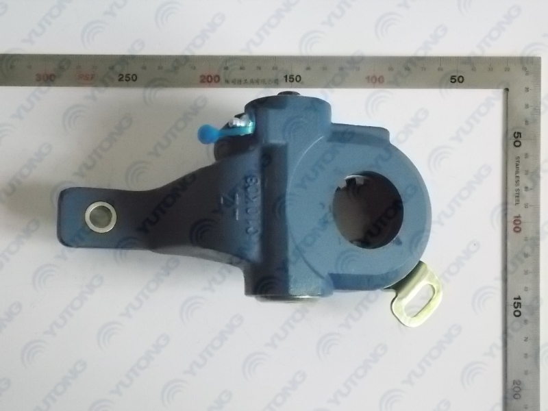 Automatic adjustment arm behind right; delete the same as 3554-00378-1