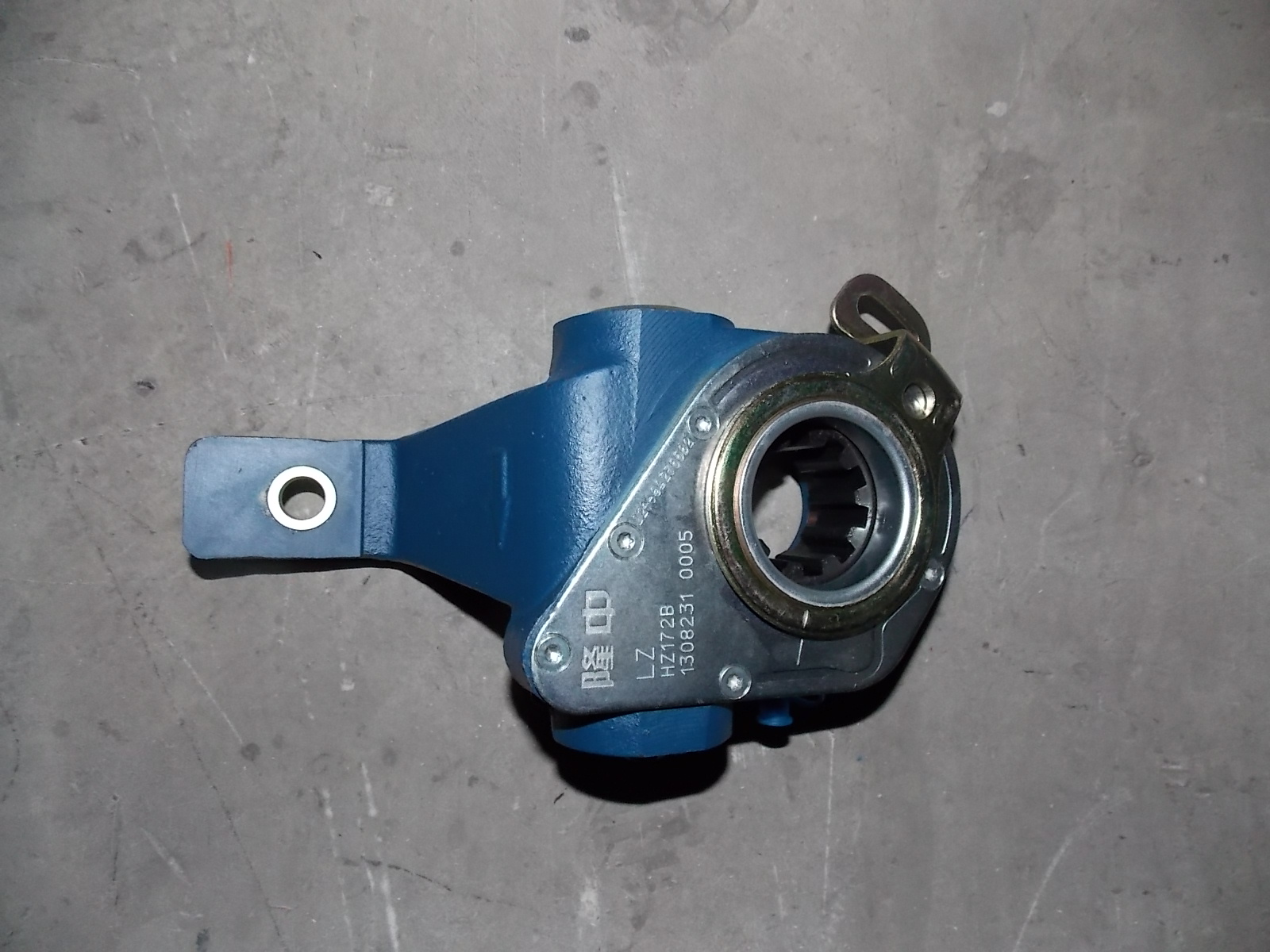 Left automatic adjustment arm-1